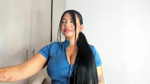 MANUELA online show from 09-21-25, 03:13