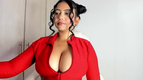 MANUELA online show from 10-14-25, 03:02