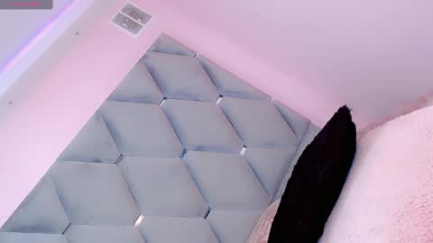 Manuela Kingsley online show from 12-27-24, 05:26