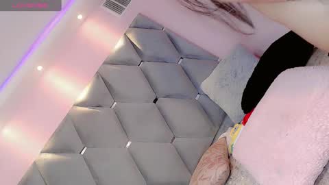 Manuela Kingsley online show from 01-02-25, 05:39