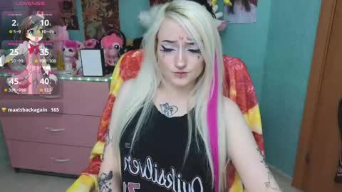Snapshot of manuela_unicorn chatting on 06-07-26, 03:38 Manuela online show from 06-07-26, 03:38