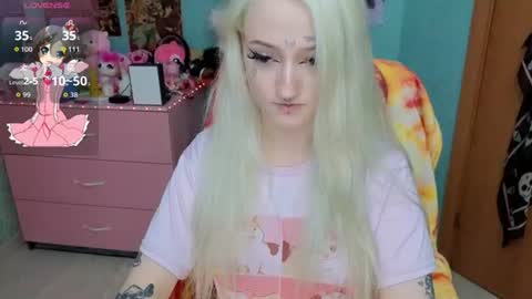 Snapshot of manuela_unicorn chatting on 06-24-26, 07:02 Manuela online show from 06-24-26, 07:02