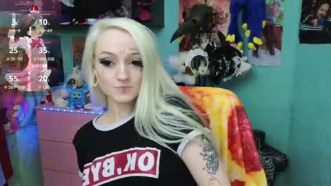 Snapshot of manuela_unicorn chatting on 07-03-26, 08:37 Manuela online show from 07-03-26, 08:37