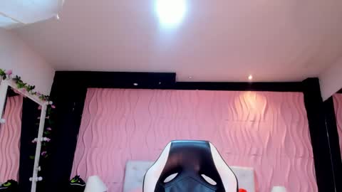 Manuela online show from 01-24-25, 11:59