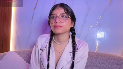 Snapshot of maomao_vg chatting on 04-15-26, 12:01 maomao_vg online show from 04-15-26, 12:01