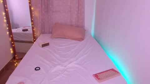     online show from 03-31-26, 07:09