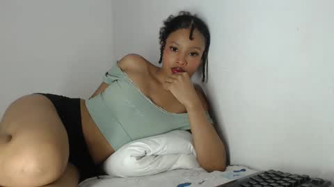 Snapshot of mar_aimy chatting on 09-11-25, 04:12 Mar online show from 09-11-25, 04:12