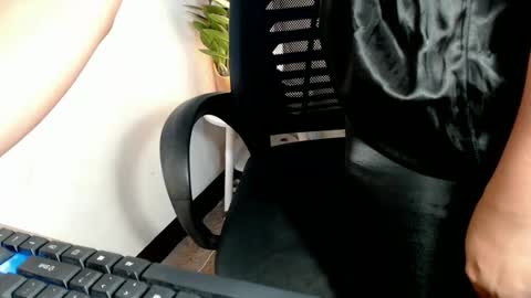 mar_marie online show from 05-16-26, 10:47