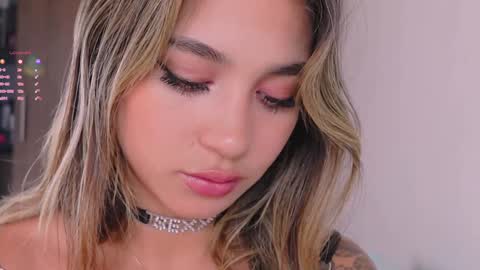 Snapshot of mara__ross chatting on 12-18-24, 02:28 Mara Independent Model online show from 12-18-24, 02:28