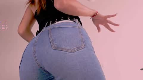 Snapshot of mara__ross chatting on 02-25-25, 03:38 Mara Independent Model online show from 02-25-25, 03:38