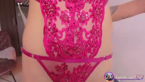 Snapshot of mara__ross chatting on 07-28-26, 06:20 Mara Independent Model online show from 07-28-26, 06:20