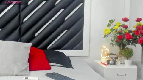 Mara  online show from 09-19-25, 09:59