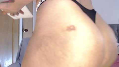 Snapshot of maraa_lee chatting on 12-18-24, 03:55 maraa_lee online show from 12-18-24, 03:55