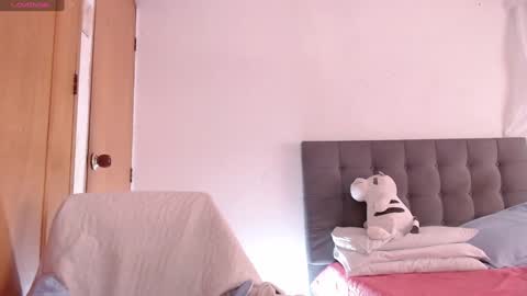 Snapshot of maraa_lee chatting on 12-22-24, 06:37 maraa_lee online show from 12-22-24, 06:37