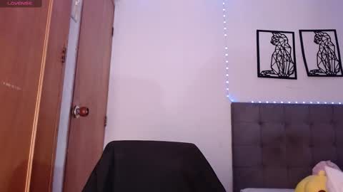 Snapshot of maraa_lee chatting on 02-10-25, 05:30 maraa_lee online show from 02-10-25, 05:30