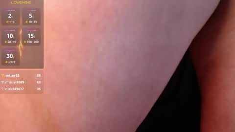 Snapshot of maraa_lee chatting on 02-28-25, 10:17 maraa_lee online show from 02-28-25, 10:17