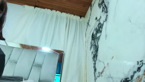 Snapshot of maraa_x chatting on 04-29-26, 11:36 maraa_x online show from 04-29-26, 11:36