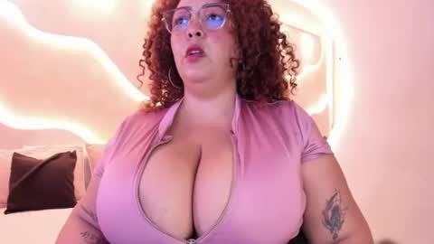 Snapshot of maraasweet chatting on 07-12-26, 02:02 Mrs. Sweet online show from 07-12-26, 02:02