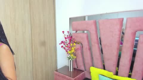 Snapshot of marakarly chatting on 11-25-25, 01:55 Marakarly online show from 11-25-25, 01:55