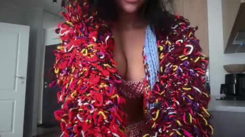 Snapshot of marakuia054 chatting on 11-09-25, 09:18 Marakuia online show from 11-09-25, 09:18