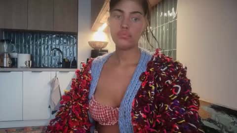 Snapshot of marakuia054 chatting on 11-10-25, 07:18 Marakuia online show from 11-10-25, 07:18