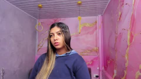 Snapshot of maraluna_ chatting on 06-08-26, 11:54 Maraluna online show from 06-08-26, 11:54