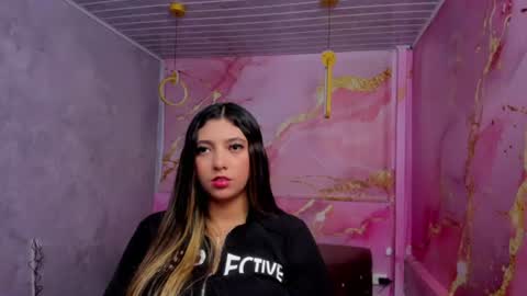 Snapshot of maraluna_ chatting on 07-09-26, 01:48 Maraluna online show from 07-09-26, 01:48