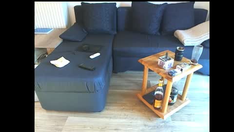 Snapshot of maraoles2 chatting on 11-16-25, 08:31 Maraoles online show from 11-16-25, 08:31