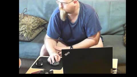 Snapshot of maraoles2 chatting on 12-18-25, 08:42 Maraoles online show from 12-18-25, 08:42