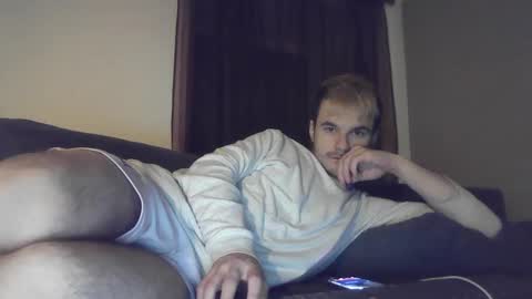 Snapshot of marbay2001 chatting on 01-02-25, 05:50 marbay2001 online show from 01-02-25, 05:50
