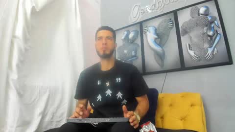 Marc Ruffalo online show from 04-12-26, 07:19