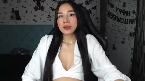 Snapshot of marce0001 chatting on 10-06-25, 12:30 Marcela online show from 10-06-25, 12:30