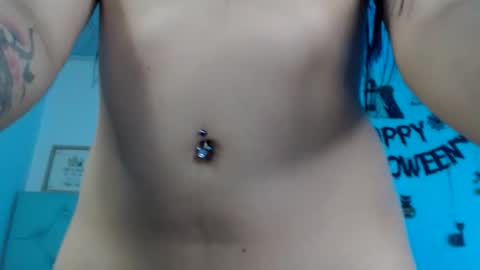 Snapshot of marce0001 chatting on 10-23-25, 03:50 Marcela online show from 10-23-25, 03:50