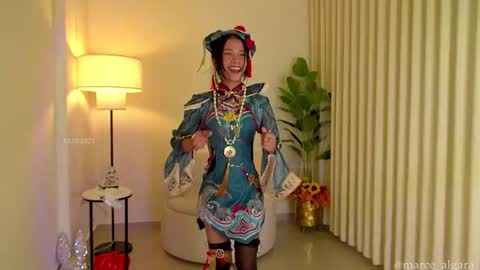Snapshot of marce_algara chatting on 10-30-25, 10:38 Marce algara online show from 10-30-25, 10:38