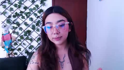 Snapshot of marce_bunny chatting on 05-23-26, 06:56 Marcela online show from 05-23-26, 06:56