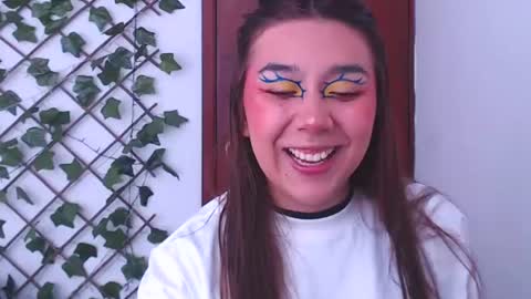 Snapshot of marce_bunny chatting on 06-27-26, 02:01 Marcela online show from 06-27-26, 02:01