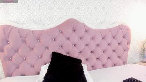 Snapshot of marcela_cortes1 chatting on 05-19-26, 10:05 Marcela Cortes online show from 05-19-26, 10:05