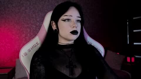 Snapshot of marceline_red chatting on 04-29-26, 01:04 Lady Marceline online show from 04-29-26, 01:04