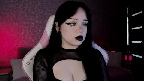 Snapshot of marceline_red chatting on 05-04-26, 01:07 Lady Marceline online show from 05-04-26, 01:07