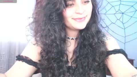 Snapshot of marceline_uu chatting on 10-24-25, 04:25 M A R C I online show from 10-24-25, 04:25