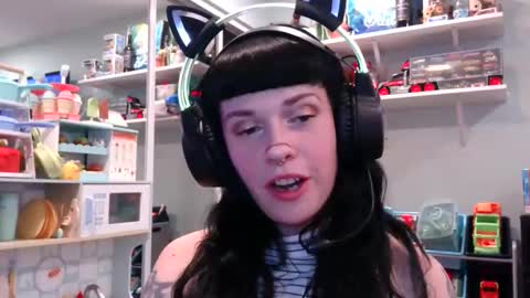 Snapshot of marcelinealtaria chatting on 02-27-25, 04:09 MarcelineAltaria online show from 02-27-25, 04:09