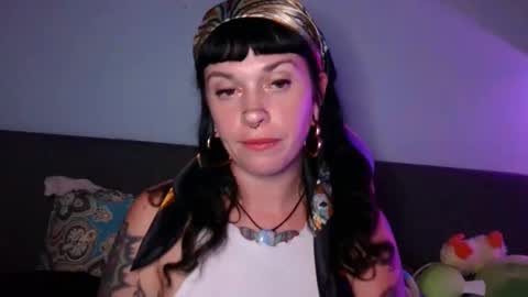 Snapshot of marcelinealtaria chatting on 09-16-25, 03:51 MarcelineAltaria online show from 09-16-25, 03:51