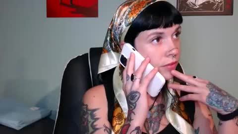 Snapshot of marcelinealtaria chatting on 10-19-25, 02:34 MarcelineAltaria online show from 10-19-25, 02:34