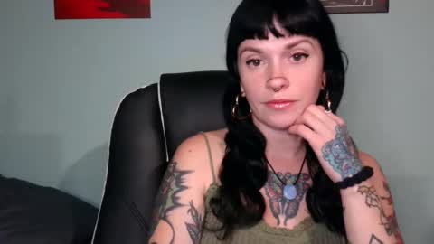 Snapshot of marcelinealtaria chatting on 11-10-25, 03:49 MarcelineAltaria online show from 11-10-25, 03:49