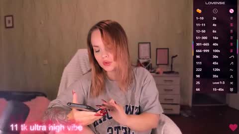 Snapshot of marcelinepeach chatting on 10-02-25, 11:23 Sara online show from 10-02-25, 11:23