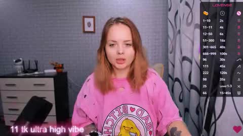 Snapshot of marcelinepeach chatting on 10-14-25, 12:06 Sara online show from 10-14-25, 12:06