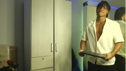 MARCELO online show from 11-23-25, 01:00