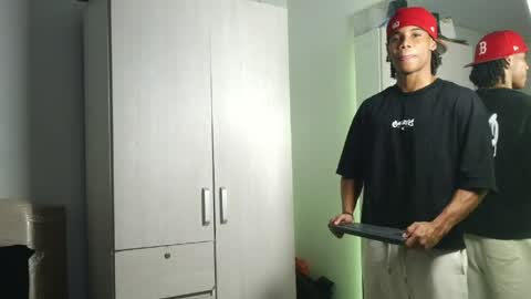 Snapshot of marcelo_dosantos77 chatting on 05-08-26, 06:13 MARCELO online show from 05-08-26, 06:13
