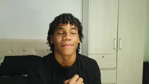 Snapshot of marcelo_dosantos77 chatting on 05-28-26, 01:41 MARCELO online show from 05-28-26, 01:41