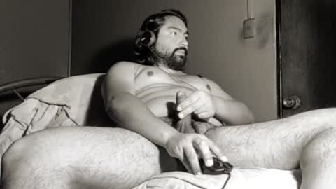 Snapshot of marcelon95 chatting on 05-18-26, 02:56 marcelon95 online show from 05-18-26, 02:56